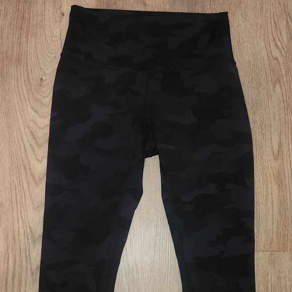 Lululemon Align leggings Size 8 CAMO - Picture 1 of 4